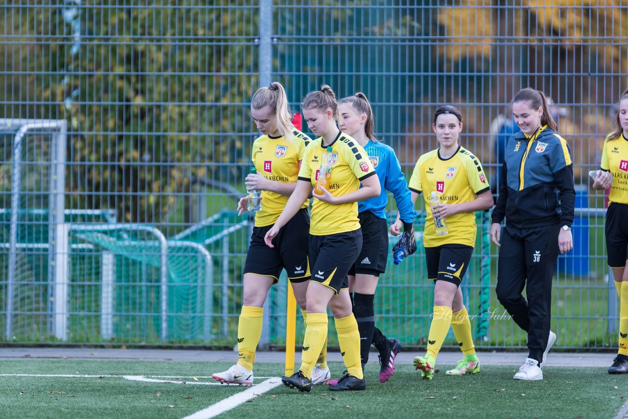 Bild 241 - F SSC Hagen Ahrensburg - SV Frisia 03 Risum-Lindholm : Ergebnis: 2:0